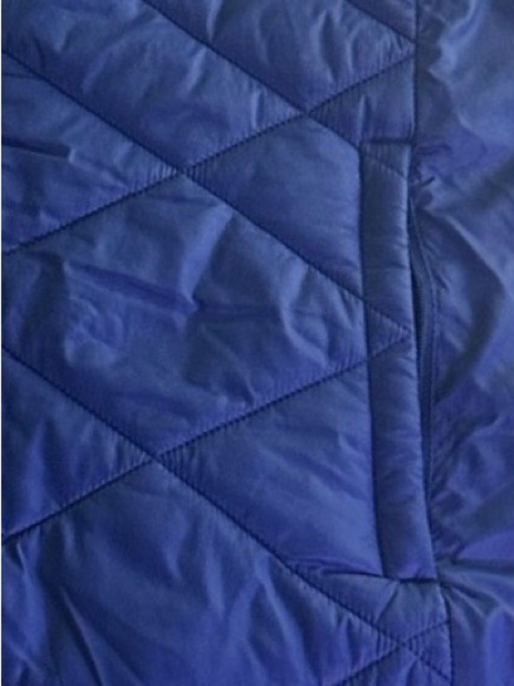 The North Face Diamond-Quilt Navy Puffer Vest - Picture 2 of 2